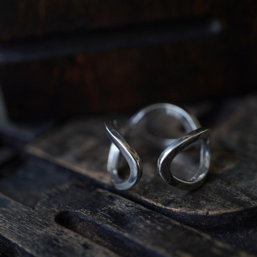 Oval Ring