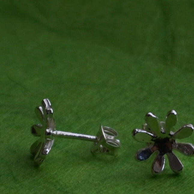 Daisy Stud Earrings