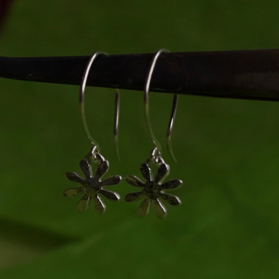 Daisy Drop Earrings