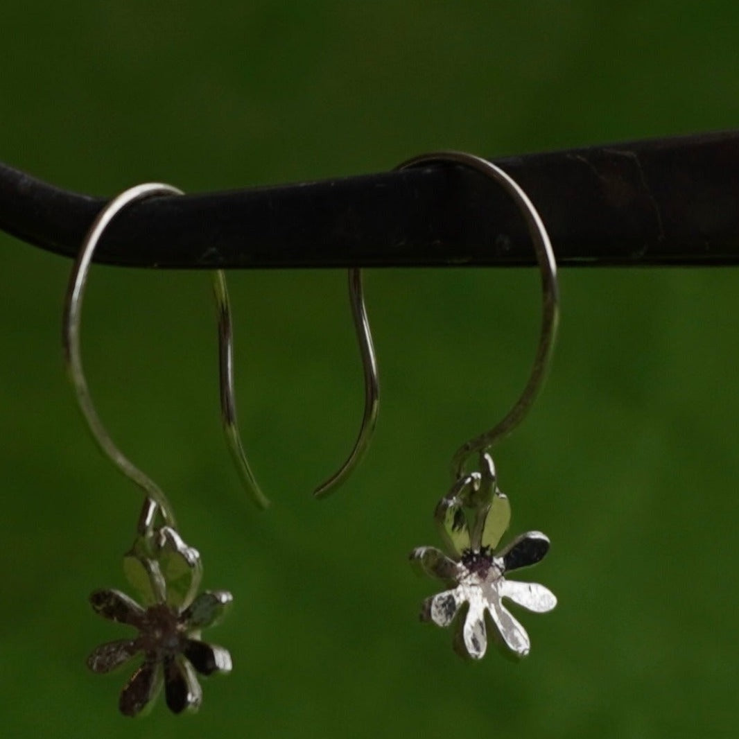 Daisy Drop Earrings