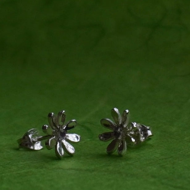 Daisy Stud Earrings