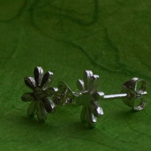 Daisy Stud Earrings